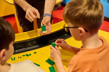 CREATIVE WORKSHOP 0069