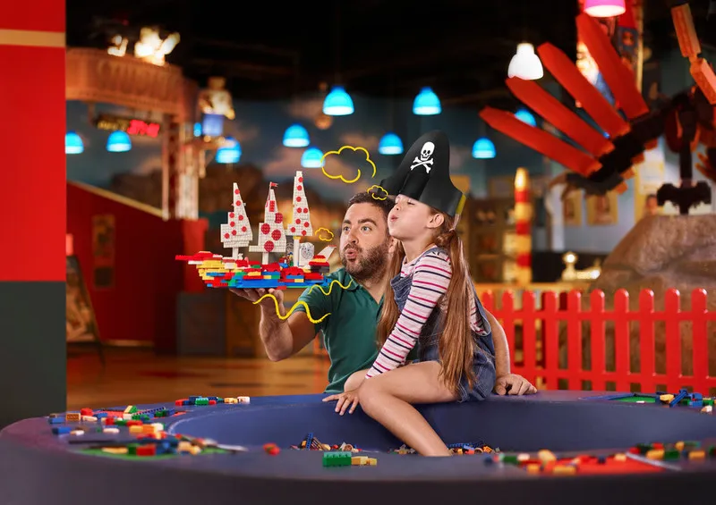 8609 Legoland Discovery Centre Hero Shot Create Build (1)
