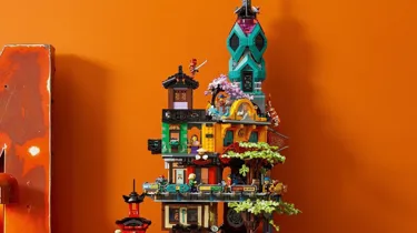 LEGO 71741 Ninjago City Gardens Front View 1024X769