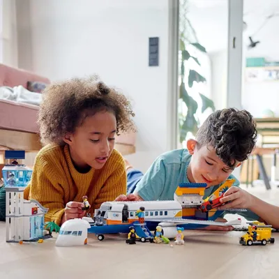 LEGO® City Passenger Airplane 60262 (1)