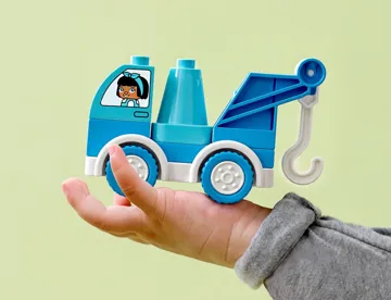 Duplo Tow Truck