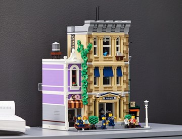 Lego Police Station Lead