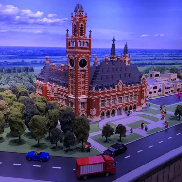 MINILAND Vredespaleis 2