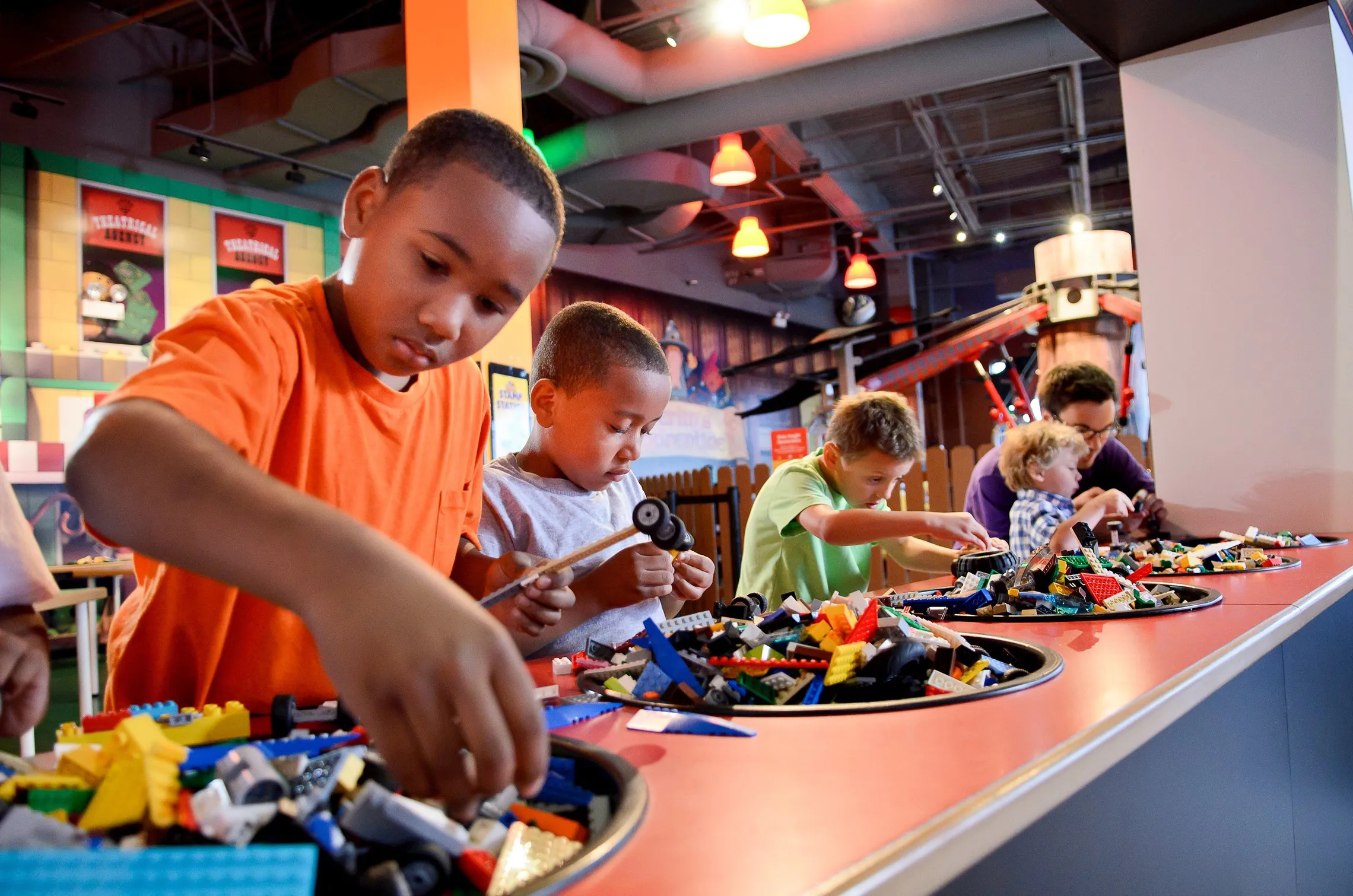 LEGO Minifigure Birthday Cake | LEGOLAND Discovery Center Chicago