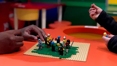 LEGO Minifigure Trading | LEGOLAND Discovery Center Chicago
