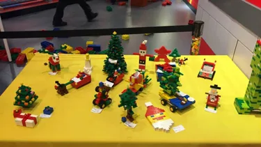 Christmas Tree | LEGOLAND Discovery Center Chicago