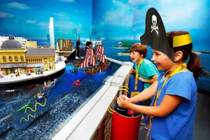 8609 Legoland Discovery Centre Hero Shot Miniland