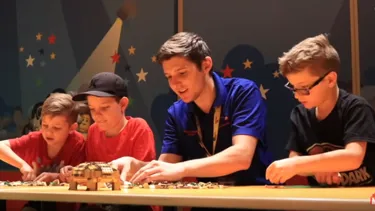 Masterbuilders Design A Lego Turtle | LEGOLAND Discovery Center