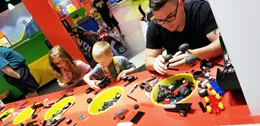 Building LEGO | LEGOLAND Discovery Center Chicago